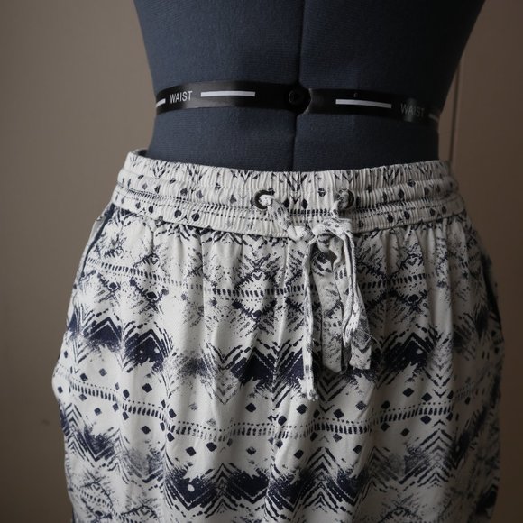 Life in Progress Patterned mini dress - Picture 5 of 11